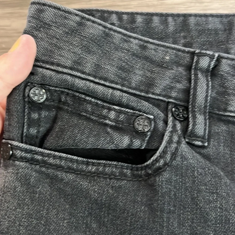 TORY BURCH BLACK STRAIGHT LEG JEANS SIZE 29
